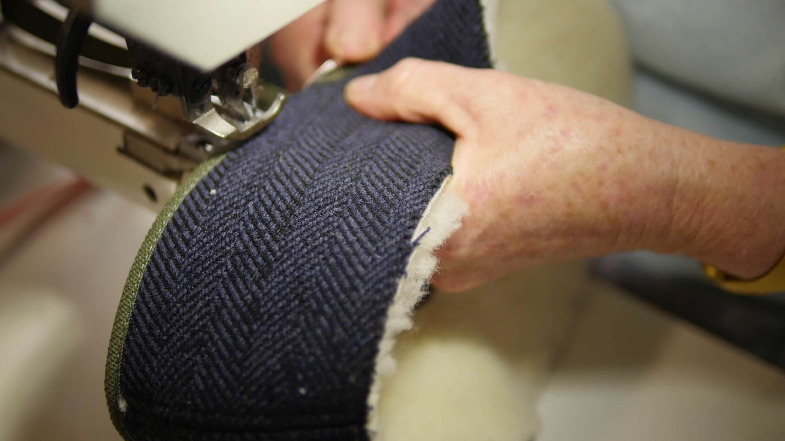 Lire la suite à propos de l’article Pourquoi la charentaise reste l’un des chaussons les plus confortables pour l’hiver